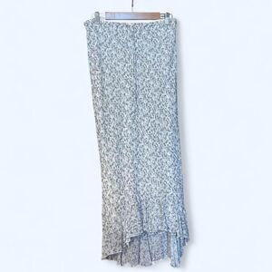 Newport News Vintage Blue and White Floral-Print Maxi Skirt - 10